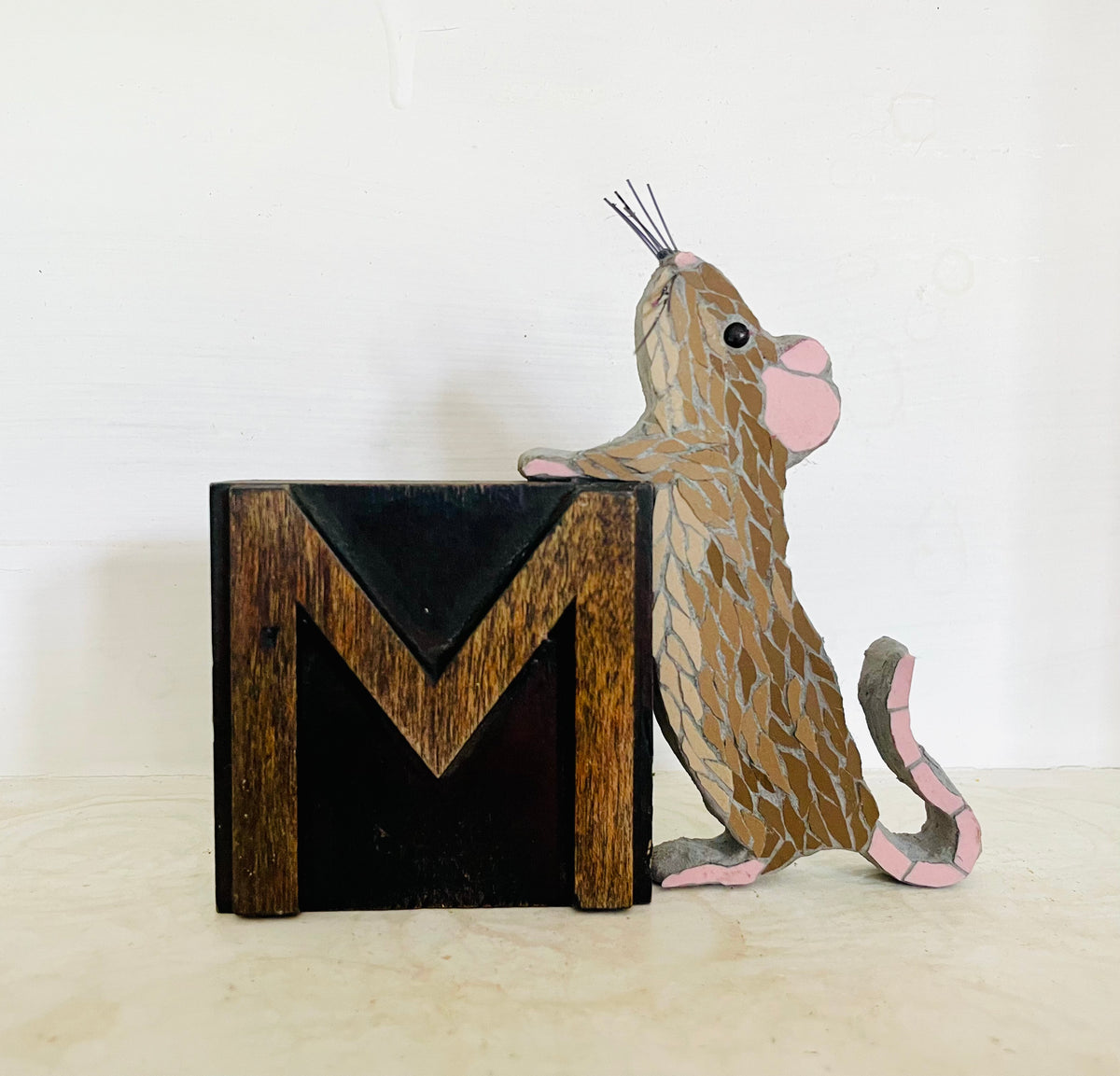 Mouse on a vintage wooden Letterpress M