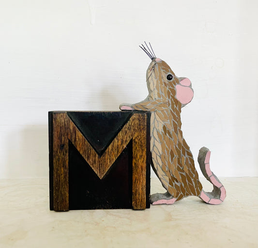 Mouse on a vintage wooden Letterpress M